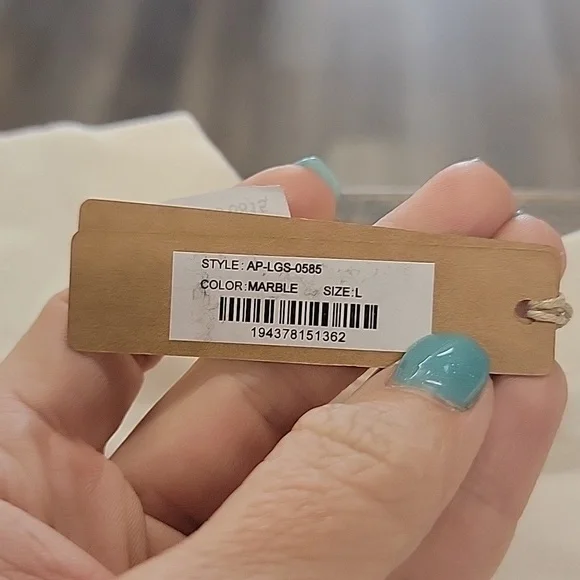 Skims BOYFRIEND LONG SLEEVE T-SHIRT - Picture 7 of 7